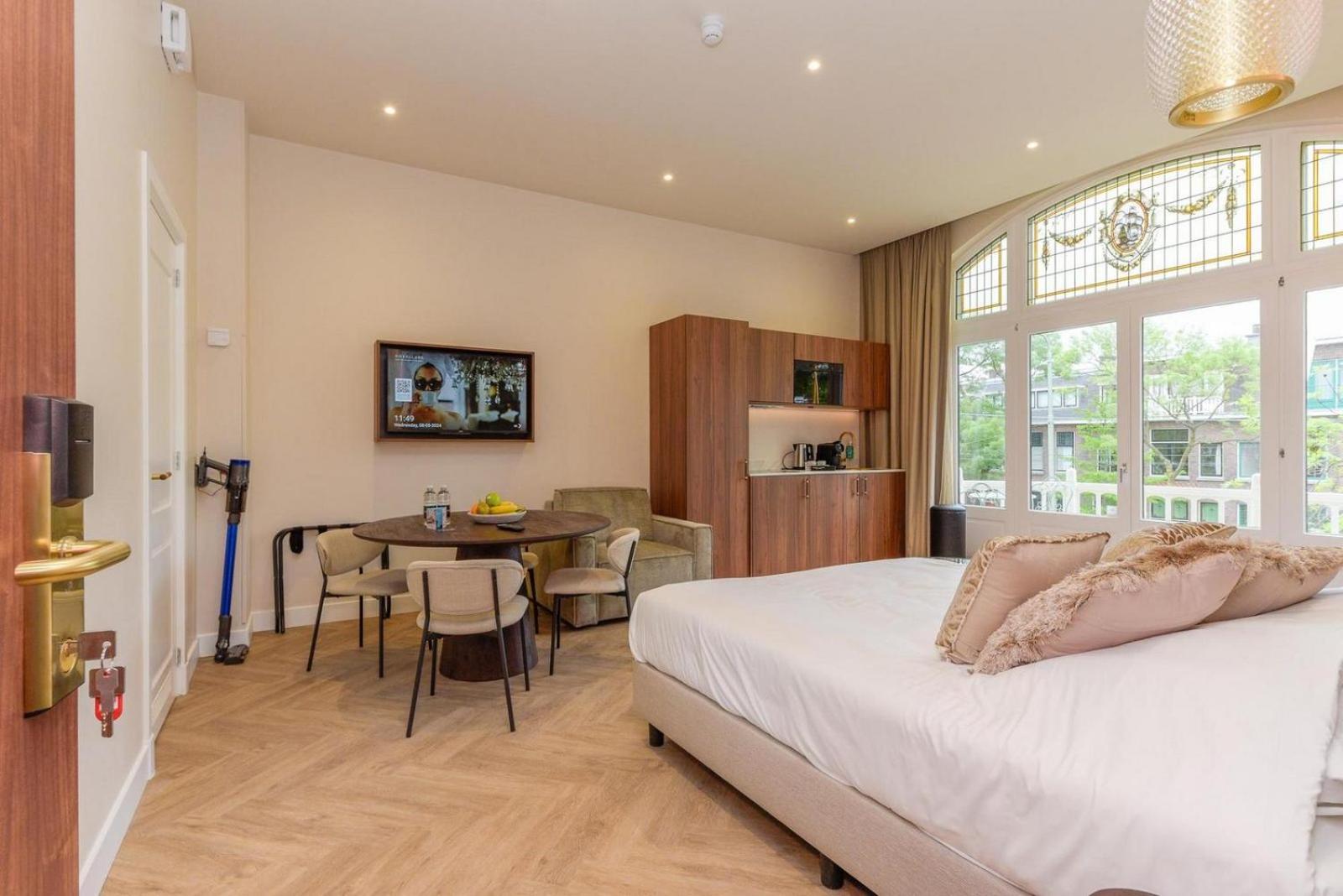 Novallure Villa Margaretha - Short Stay Apartments Rijswijk Ngoại thất bức ảnh